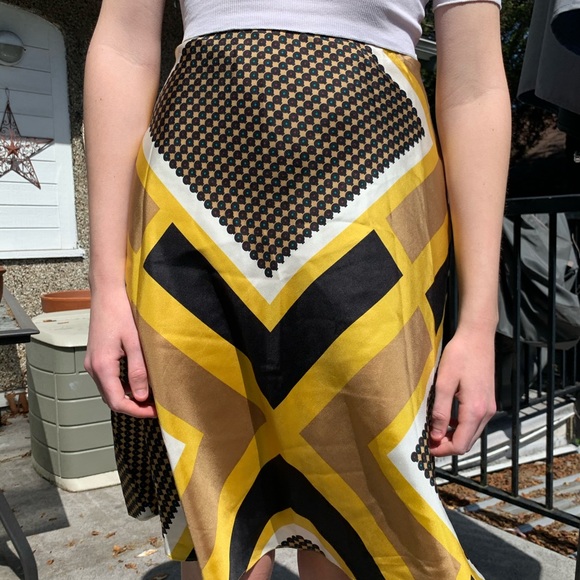 Sz 14 silk scarf print skirt grace elements - Picture 2 of 8